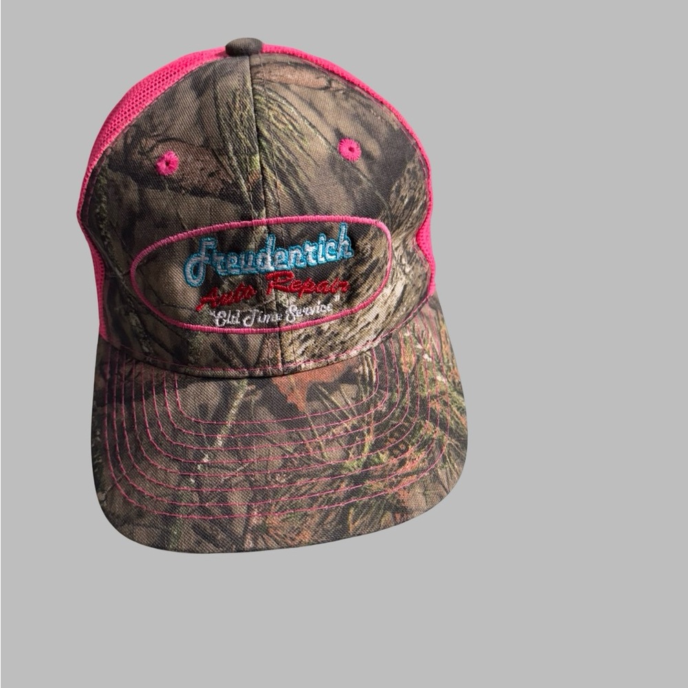 Pink Camo Mesh Trucker Hat – Freudenrich Auto Repair Ladies Fit‎ OSFM